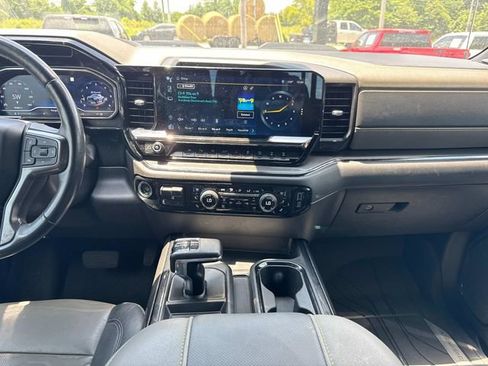 Used 2023 Chevrolet Silverado 1500 ZR2 AWD/4WD image 19