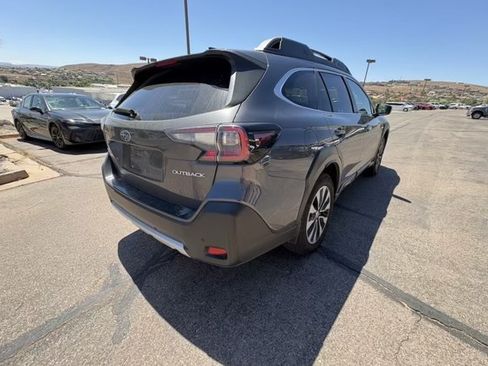 Used 2023 Subaru Outback Limited AWD/4WD image 5