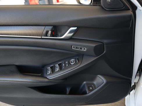 Used 2018 Honda Accord EX-L image 42