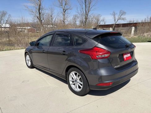 Used 2016 Ford Focus SE image 8