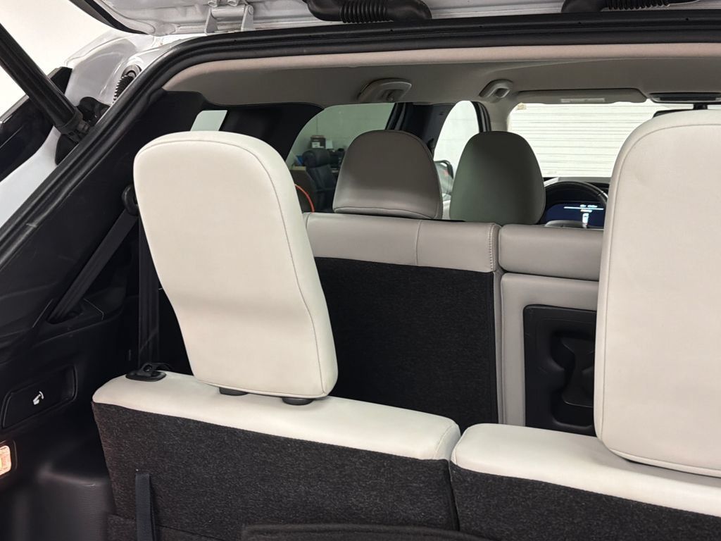 Used 2022 Mitsubishi Outlander SEL AWD/4WD image 17