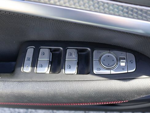 Used 2023 Genesis G70 2.0T w/ Sport Prestige Package image 43