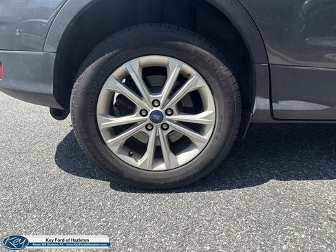 Used 2019 Ford Escape SE FWD image 11