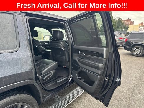 Used 2024 Jeep Grand Wagoneer Series II Obsidian w/ Quick Order Packagew 28T AWD/4WD image 19