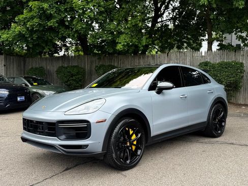 Used 2023 Porsche Cayenne Turbo GT AWD/4WD image 2