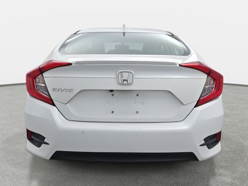 Used 2018 Honda Civic EX-L image 6