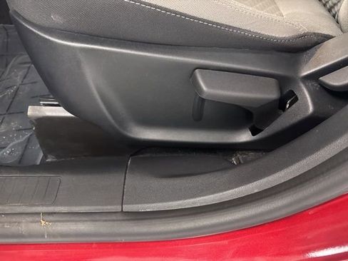 Used 2022 Ford Escape SE image 18