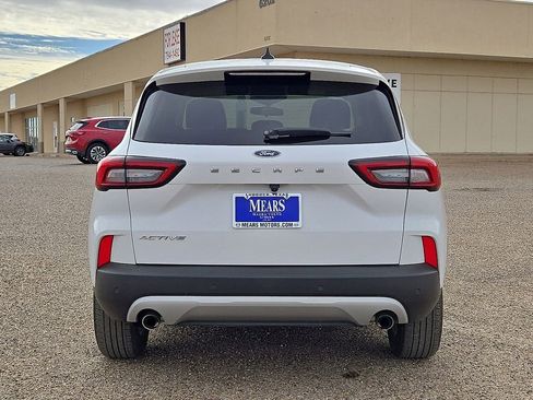 Used 2024 Ford Escape Active w/ Cold Weather Package image 4