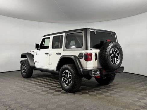 Certified 2025 Jeep Wrangler Unlimited Rubicon w/ Convenience Group AWD/4WD image 8