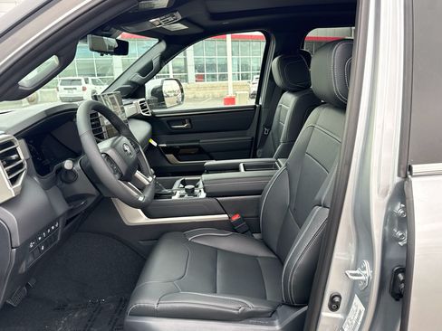 New 2026 Toyota Tundra Limited AWD/4WD image 8