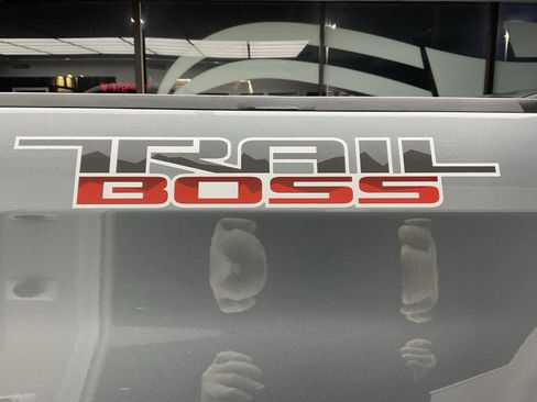 Used 2020 Chevrolet Silverado 1500 LT Trail Boss image 22