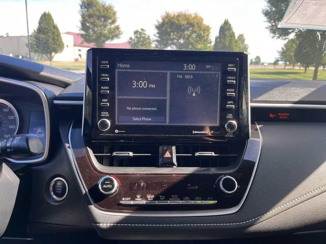 Used 2019 Toyota Corolla SE FWD image 18