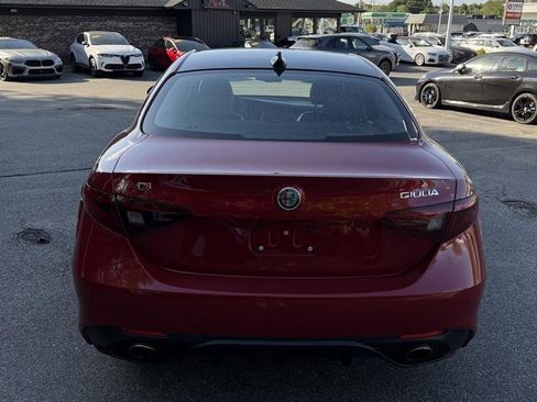 Used 2018 Alfa Romeo Giulia Ti Sport w/ Quick Order Package 22S Sport AWD/4WD image 16