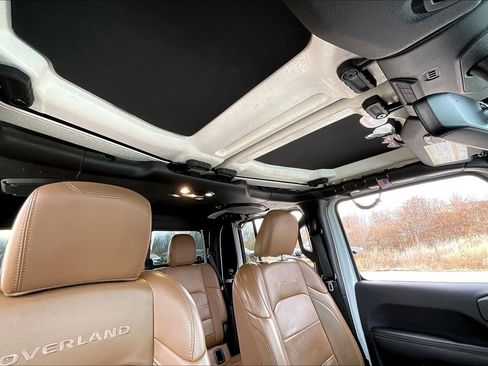 Used 2022 Jeep Gladiator Overland w/ Popular Equipment Package image 12