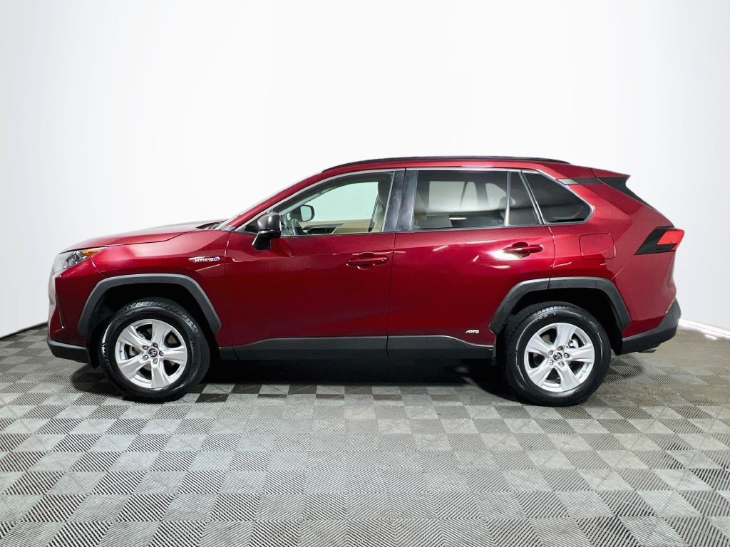 Certified 2019 Toyota RAV4 LE w/ Carpet Mat Package AWD/4WD image 4
