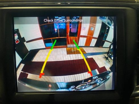 Used 2018 RAM 2500 Laramie w/ Convenience Group AWD/4WD image 25