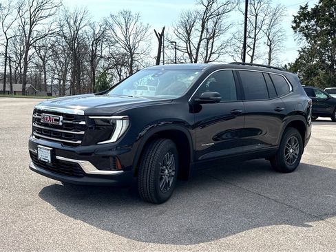 New 2026 GMC Acadia Elevation w/ LPO, Floor Liner Package AWD/4WD image 4
