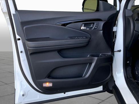 Used 2022 Honda Pilot Elite image 22