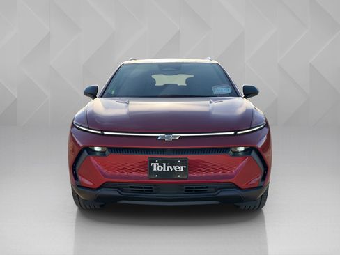New 2026 Chevrolet Equinox EV LT image 2