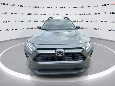 Used 2021 Toyota RAV4 XLE image 3