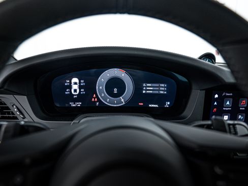 Certified 2025 Porsche 911 Carrera S RWD image 22