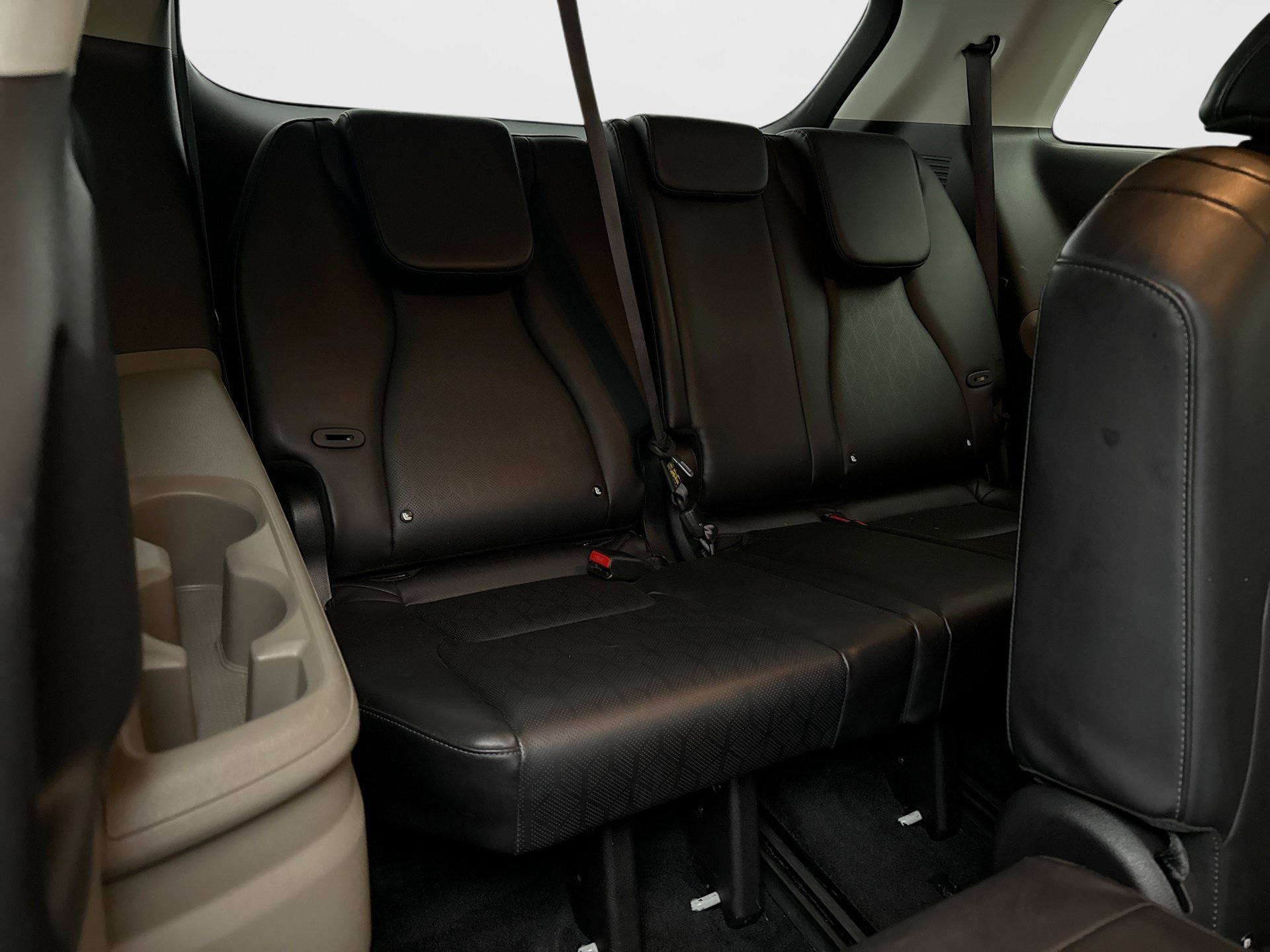 Used 2025 Kia Carnival FWD image 19