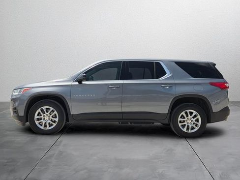 Used 2021 Chevrolet Traverse LS FWD image 2