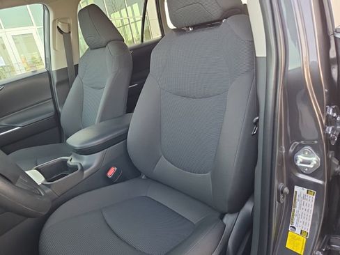 Used 2024 Toyota RAV4 LE image 20