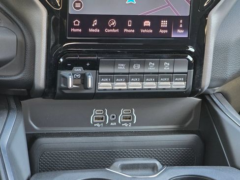 New 2026 RAM 3500 Big Horn AWD/4WD image 31