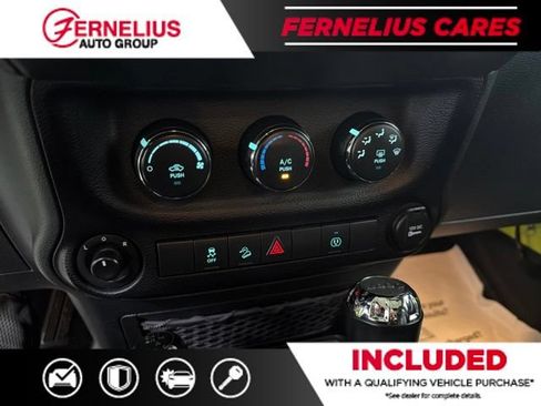 Used 2016 Jeep Wrangler Unlimited Sahara AWD/4WD image 34