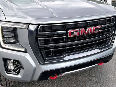 Used 2023 GMC Yukon XL AT4 w/ AT4 Premium Package AWD/4WD image 35