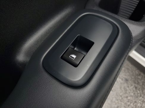 Used 2025 Hyundai Santa Fe SEL FWD image 13