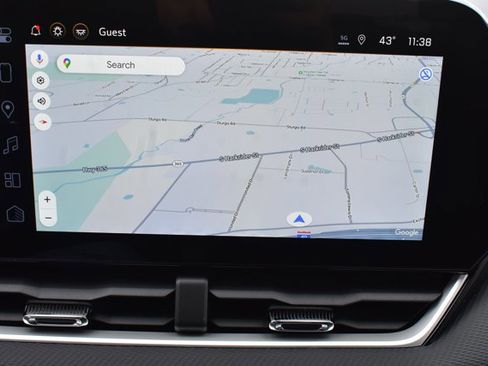 New 2026 Chevrolet Equinox LT image 24