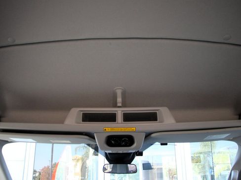 Used 2019 Ford Transit 350 XLT image 28