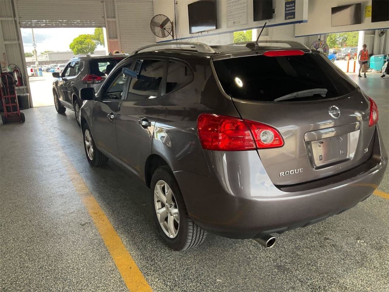 Used 2008 Nissan Rogue SL w/ Premium Pkg FWD image 4