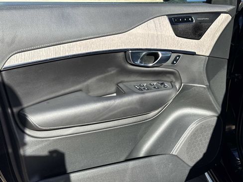 Used 2021 Volvo XC90 T6 Inscription w/ Protection Package Premier image 17