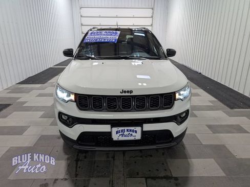Used 2026 Jeep Compass Limited AWD/4WD image 6