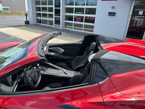 Used 2024 Chevrolet Corvette Stingray Premium Conv w/ Z51 Performance Package RWD image 29
