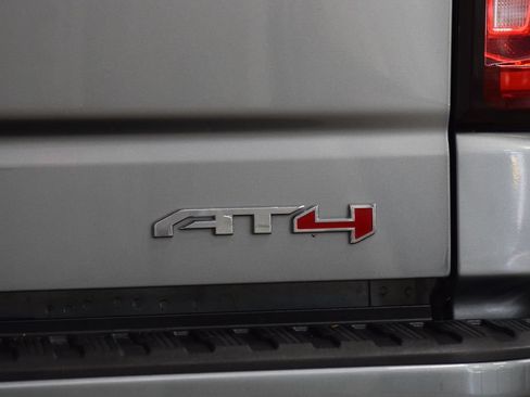 Used 2023 GMC Sierra 1500 AT4 w/ Technology Package AWD/4WD image 21