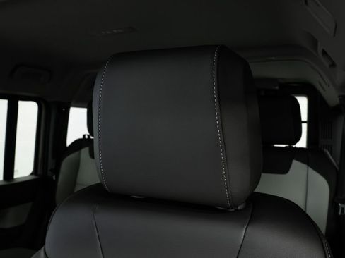 Used 2025 INEOS Grenadier AWD/4WD image 34