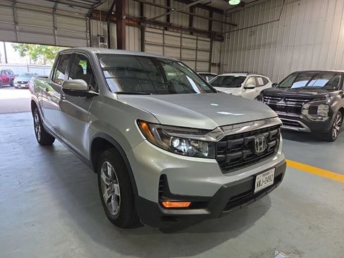Used 2025 Honda Ridgeline RTL image 6