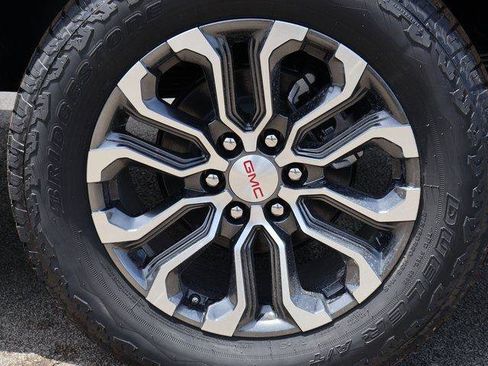 New 2025 GMC Canyon Denali image 44