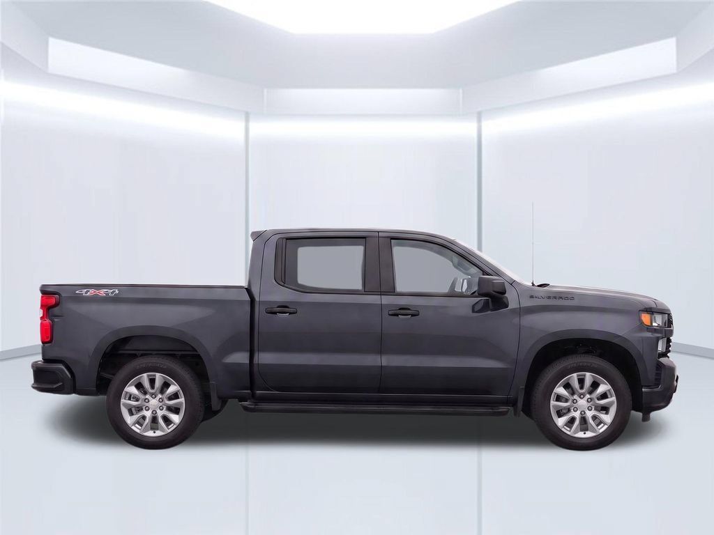Used 2021 Chevrolet Silverado 1500 Custom w/ LPO, Dark Essentials Package AWD/4WD image 10