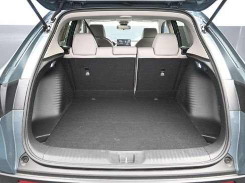 Used 2026 Honda HR-V LX image 9