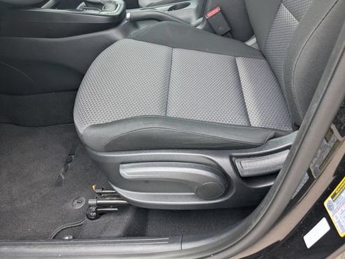 Certified 2025 Kia Soul LX w/ LX Technology Package FWD image 19