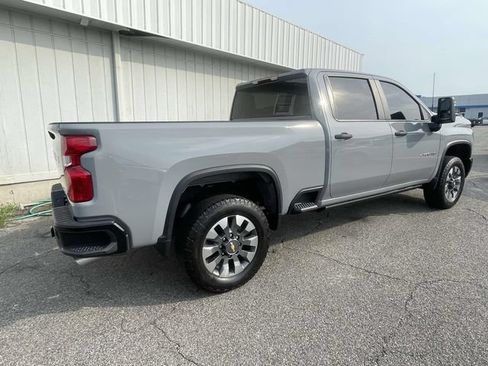 Used 2025 Chevrolet Silverado 2500 Custom w/ Custom Value Package AWD/4WD image 3