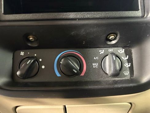 Used 2005 Ford Ranger FX4 image 17