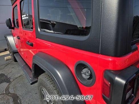 Used 2024 Jeep Wrangler Unlimited Sport AWD/4WD image 8