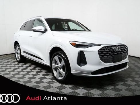 New 2025 Audi Q5 Premium Plus image 1