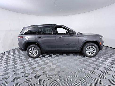 New 2025 Jeep Grand Cherokee Laredo X image 8
